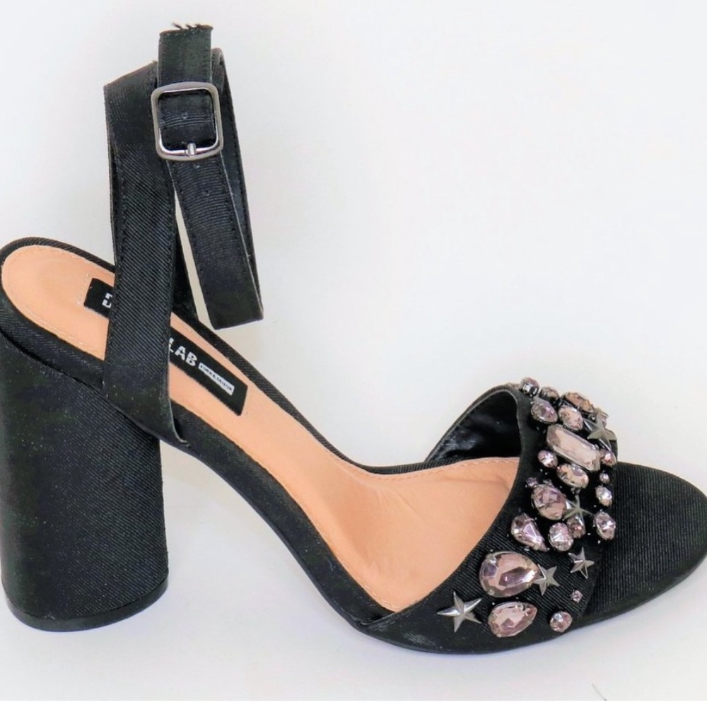 NWB Design Lab Chet Embellished Heel
